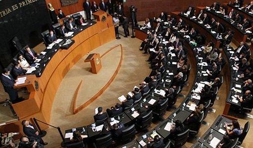 Valen lo mismo escaño y cubeta; Senado cotiza por igual al menos 11 mil objetos
