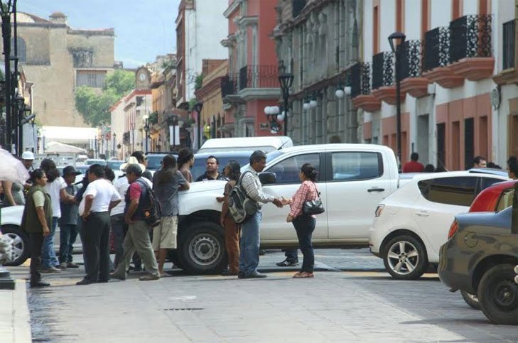 Inicia Sección 22 del SNTE bloqueos en el centro de Oaxaca