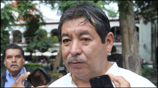 Núñez; chantajista y presiona a maestros contra reforma educativa