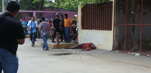 Ejecutan a una persona en Juchitán 02