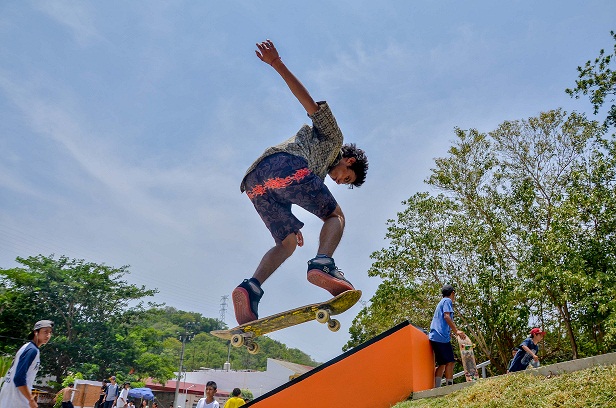 Inaugura Darío Pacheco gimnasio al aire libre en el Sector U2 de la Agencia de Santa Cruz Huatulco 02