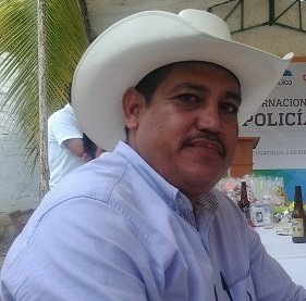 Víctor Mendoza regidor de huatulco