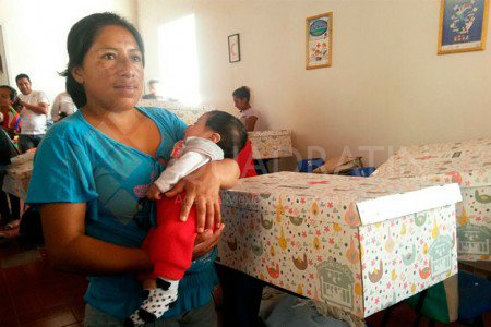 Entrega Cruz Roja paquete de apoyo invernal a madres de escasos recursos