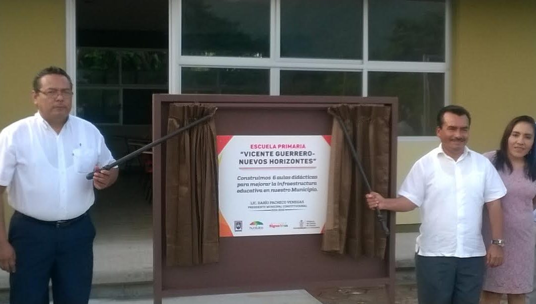 .ENTRE LINEAS: la primaria Vicente Guerrero en Santa María Huatulco le entregan seis aulas didactas