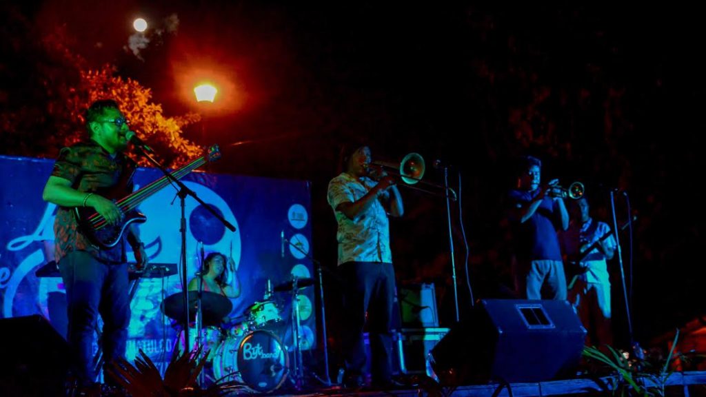 rotundo-exito-2da-edicion-del-festival-cultural-lunas-de-octubre-en-huatulco