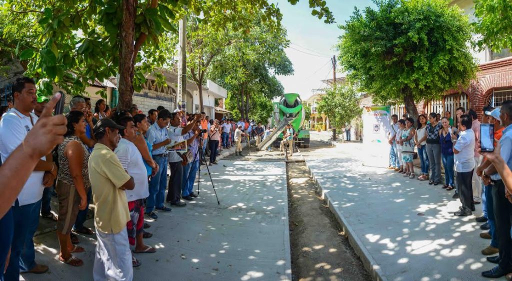 supervisa-dario-pacheco-pavimentacion-de-2-2-mdp-en-el-sector-i2