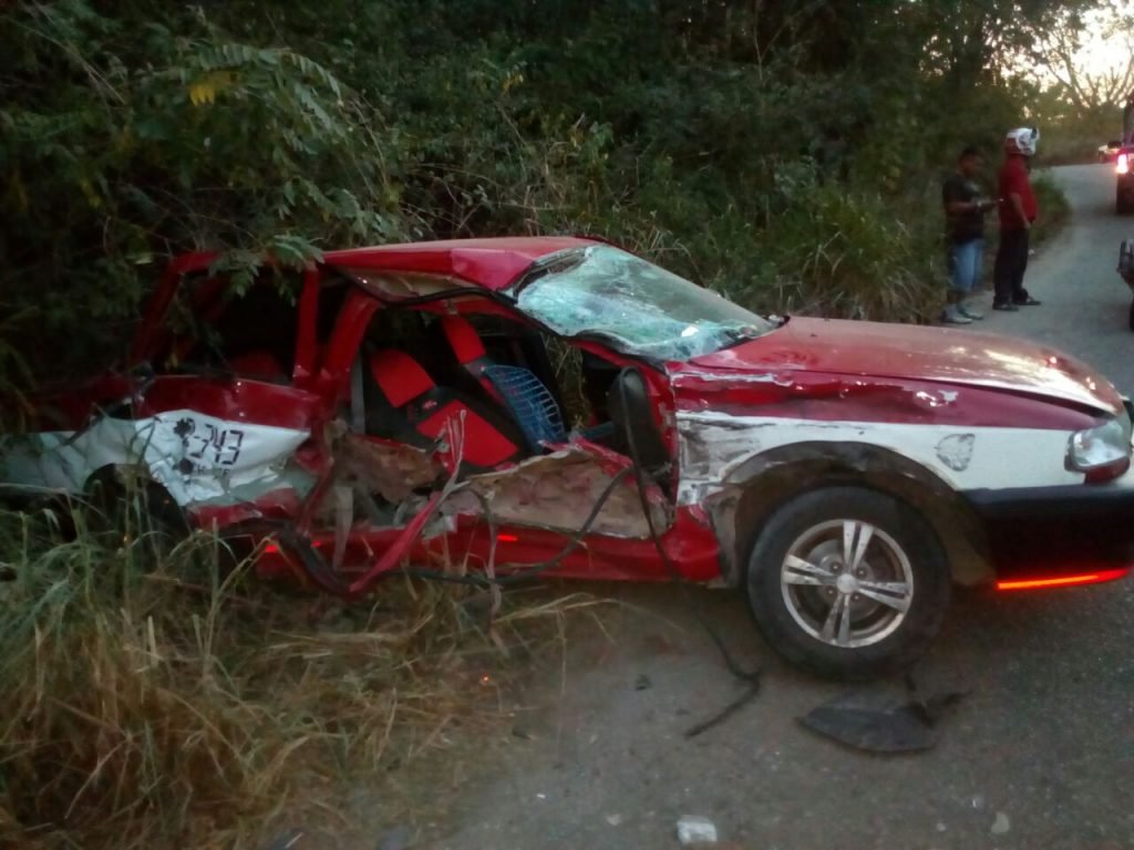 fallecen-hermanas-en-accidente-en-la-carretera-federal-2