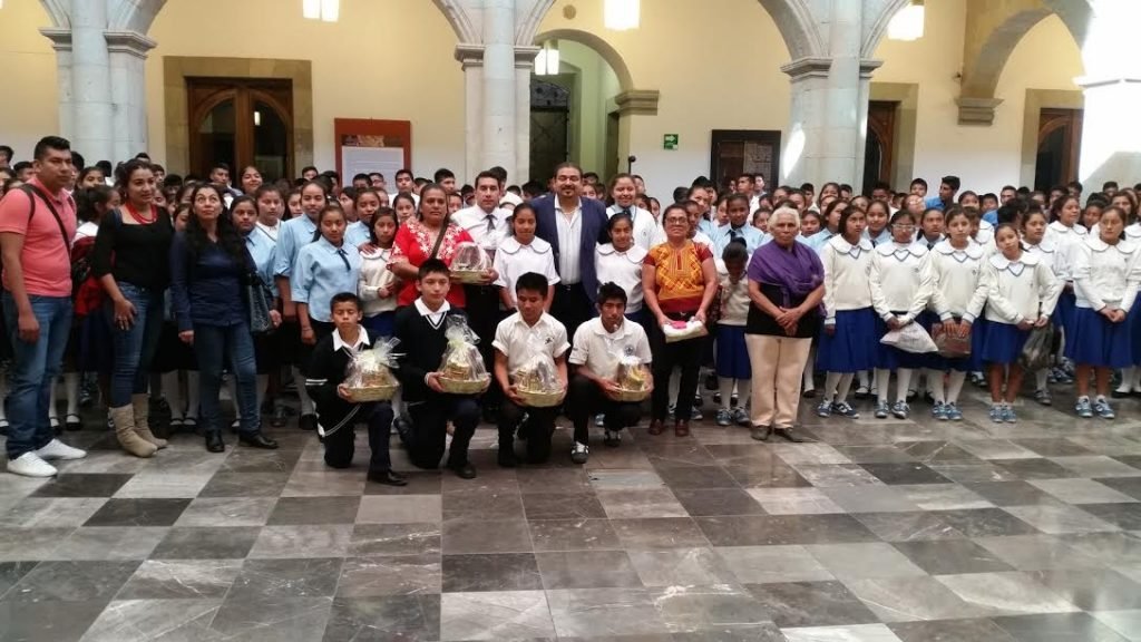 el-gobernador-alejandro-murat-es-un-aliado-de-las-ninas-y-los-ninos