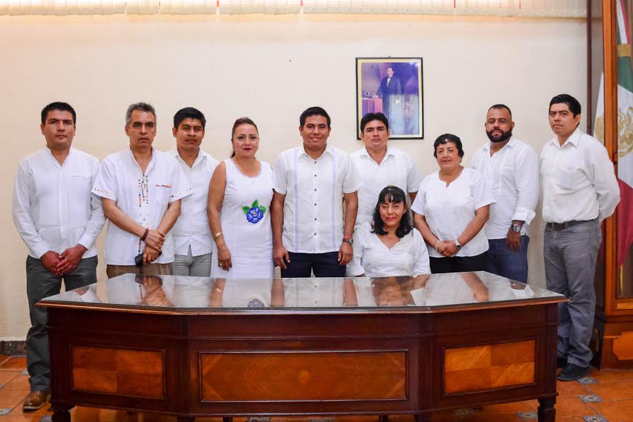 Gobierno Municipal de Huatulco conforma Direcciones para la Administración 2017-2018