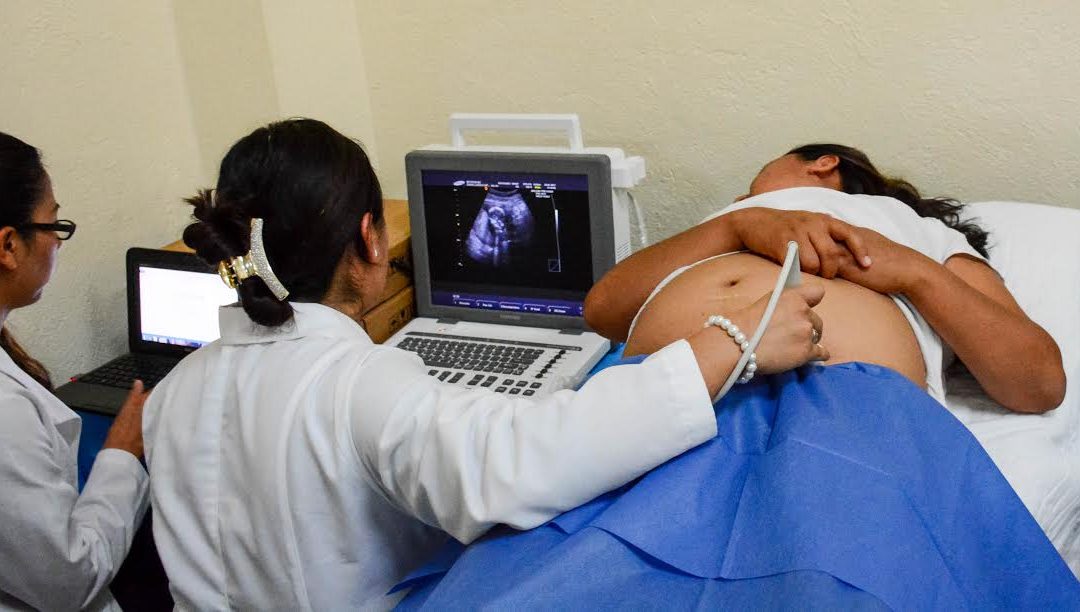 Gobierno de Huatulco realiza Campaña Médica de Ultrasonido para mujeres embarazadas