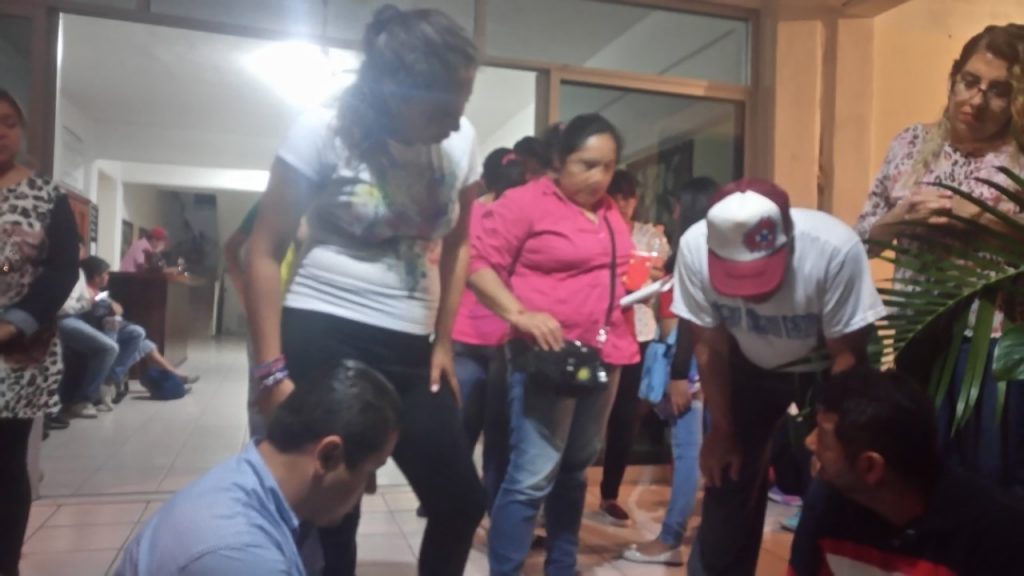 Turistas se intoxican en Puerto Escondido2