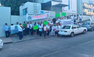 En Pinotepa sindicato de Telefonistas se suman a protestas contra gasolinazo