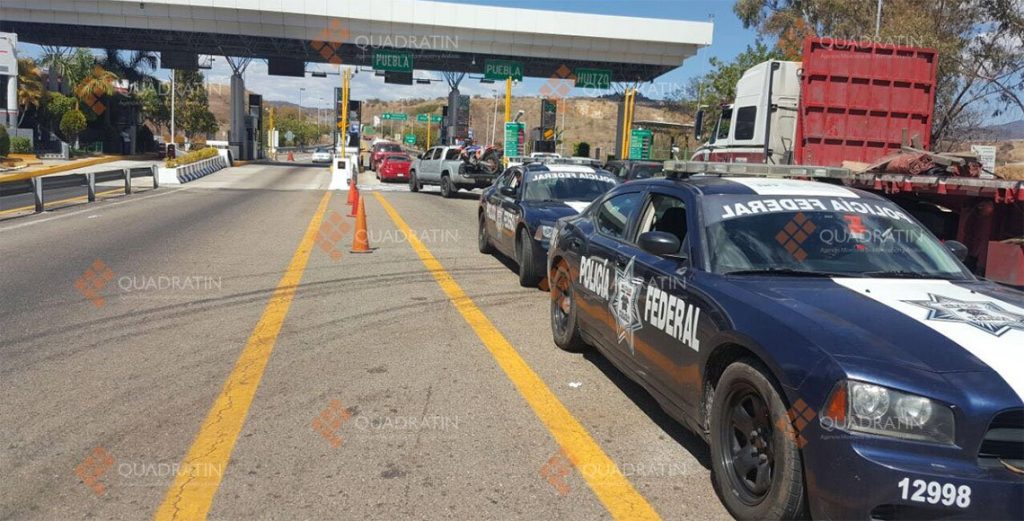 Frena Policía Federal intento de toma en caseta de Huitzo3