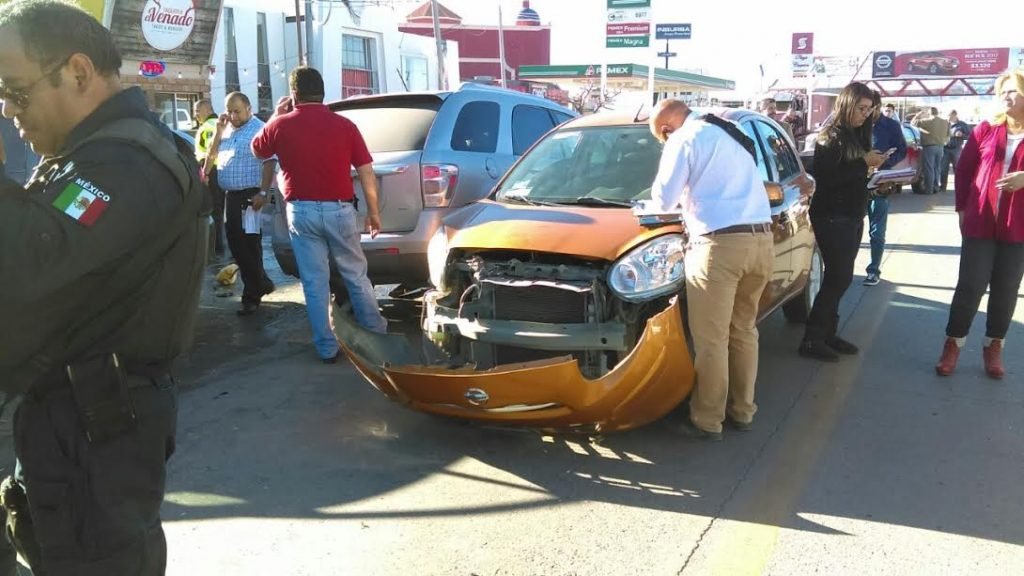 Graban vídeo persecusion de ladrón de autos