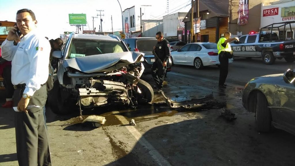 Graban vídeo persecusion de ladrón de autos2