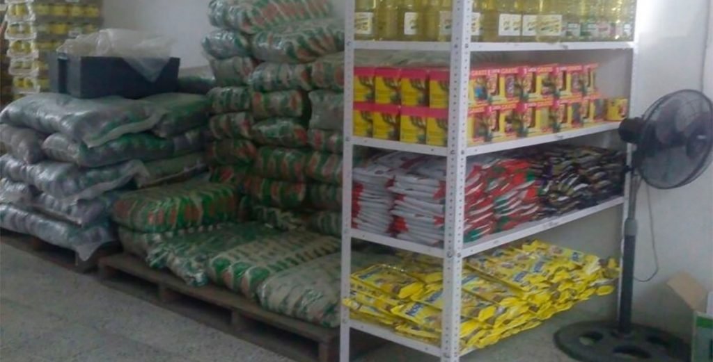 Individuos armados con pistolas asaltan tienda Sedesol en Tuxtepec