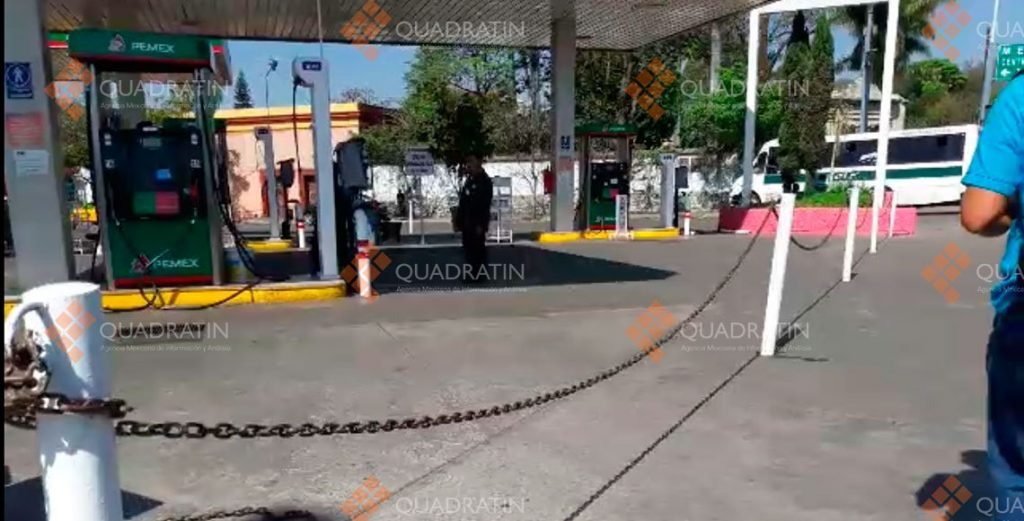 Aumenta vandalismo de normalistas en Oaxaca; retienen 23 camiones2