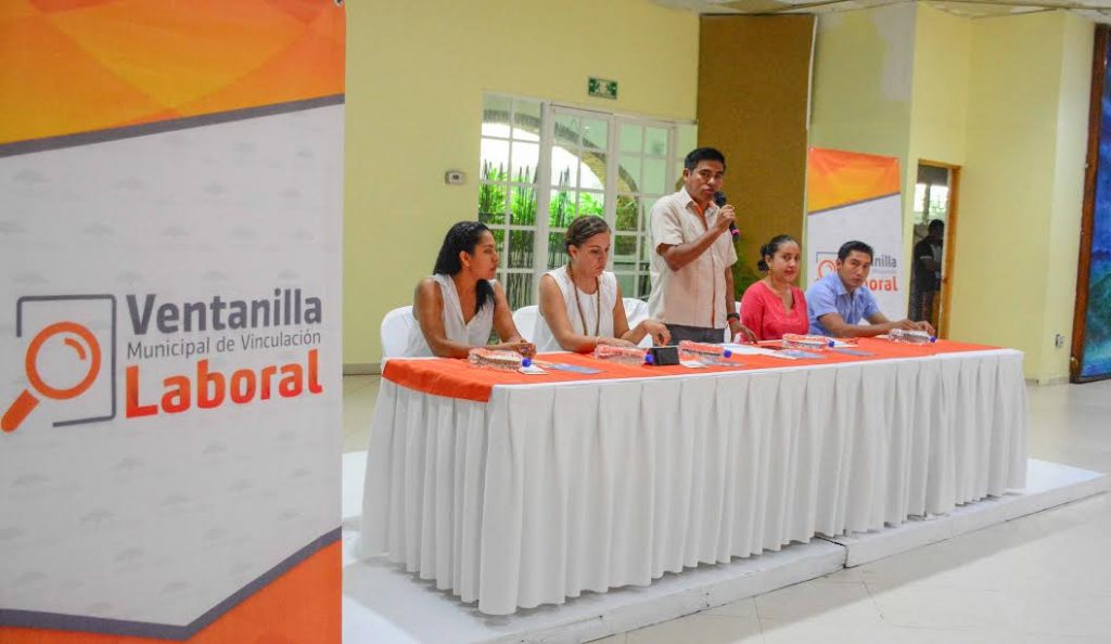 Gobierno de Huatulco presenta Ventanilla Municipal de Vinculación Laboral