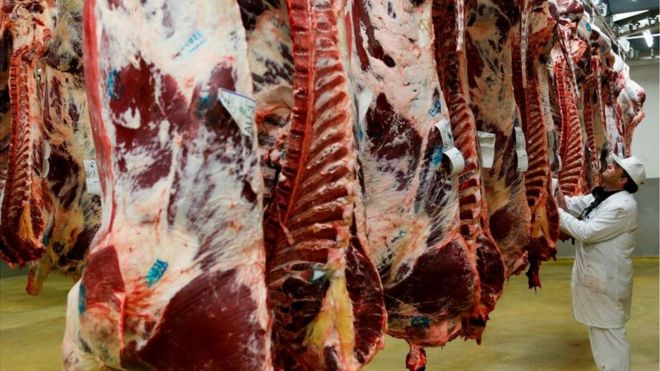 Lo que se sabe del escándalo en Brasil con la carne podrida