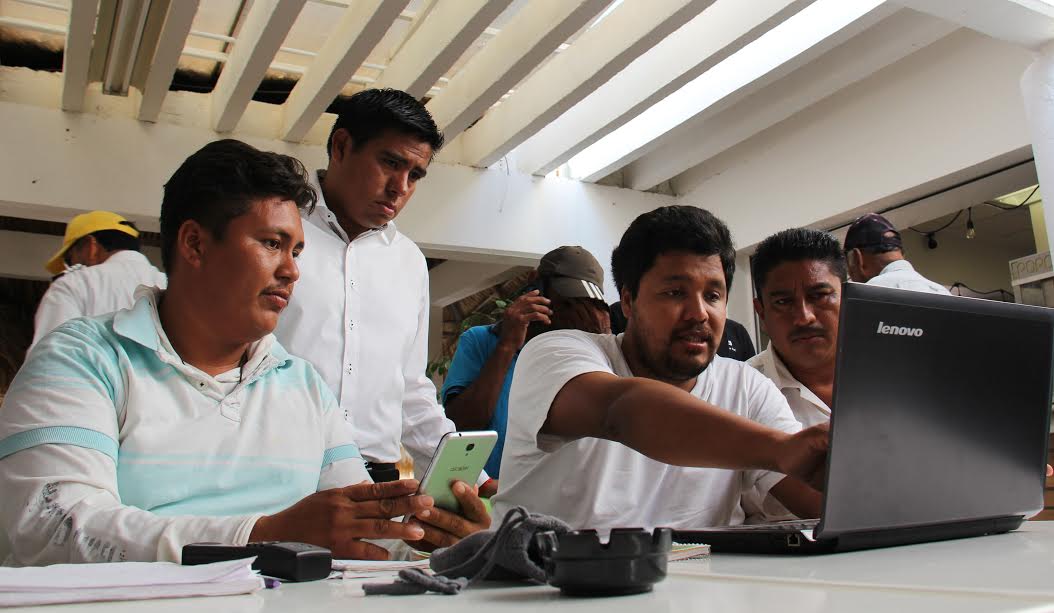 Inicia búsqueda vía aérea de pescadores en el Puerto de Santa Cruz Huatulco