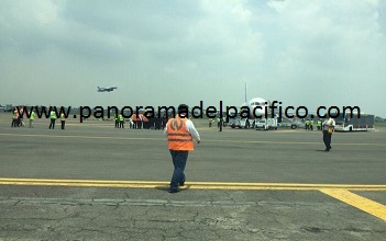 Pasajero causa alarma en el vuelo Mexico-Huatulco