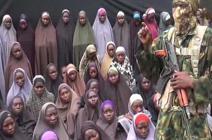 Desaparecen 111 alumnas tras ataque de Boko Haram a escuela de Nigeria