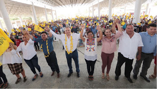 Miles de habitantes de Pinotepa Nacional respaldan a Héctor Pablo