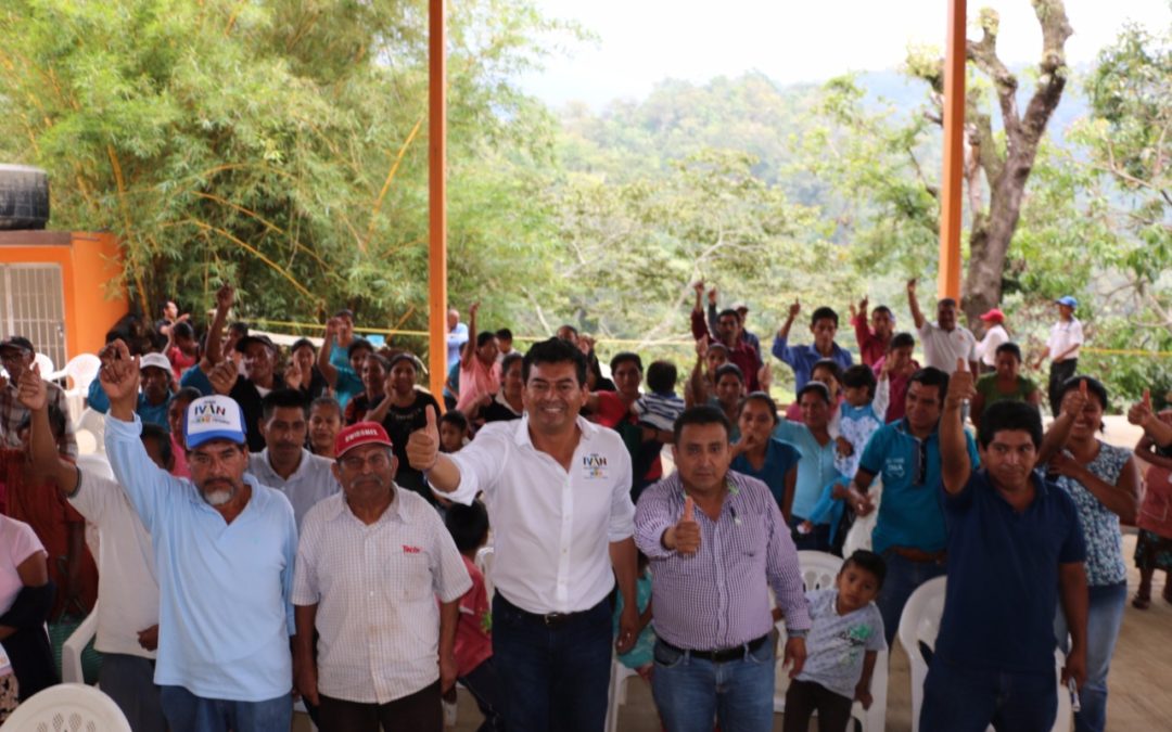 Respaldan ciudadanos de Loxicha trabajo  y proyecto político de Juan Iván Mendoza
