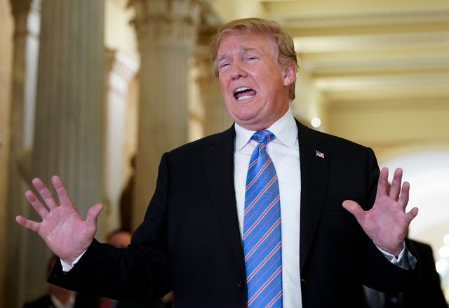 Trump rectifica; dejará de separar familias