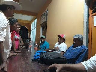 Retiene Pinotepa de Don Luis a funcionarios