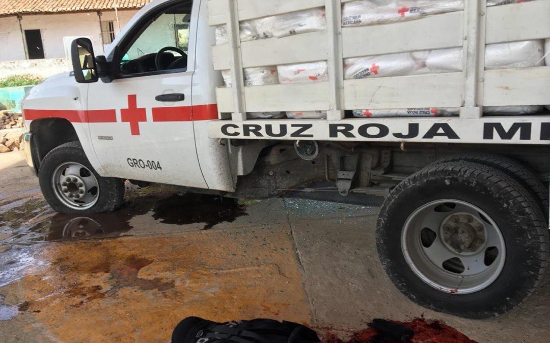 Delincuentes atacan a cruz roja en Guerrero