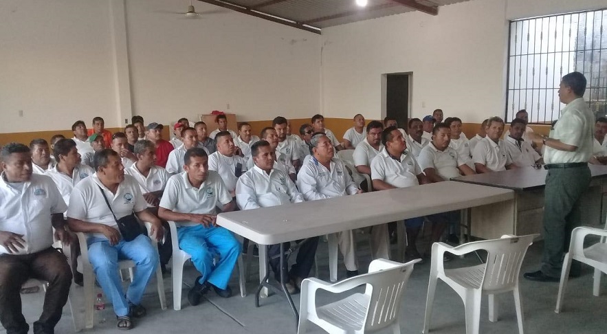 Continúa conflicto entre transportistas en Pinotepa Nacional