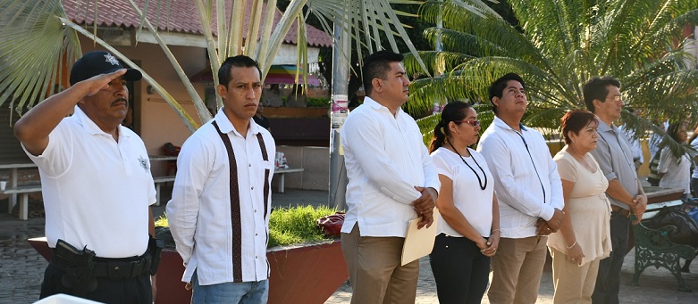 Conmemoran en Pochutla aniversario luctuoso de Vicente Guerrero