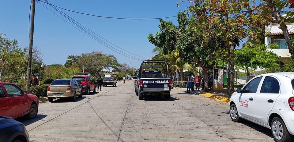 Lo ejecutan mientras comía en Puerto Escondido
