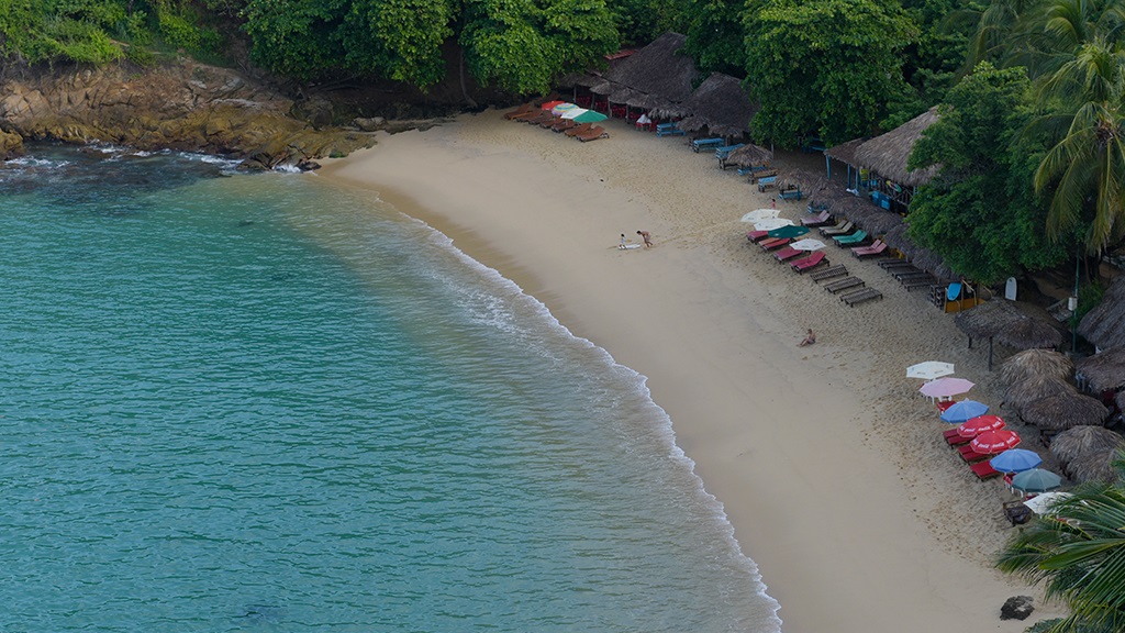 Dentro de la Norma 17 playas de Puerto Ángel, Huatulco, y Puerto Escondido