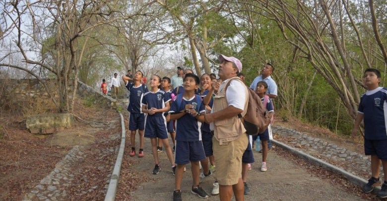 Conmemoración del Día Mundial del Reciclaje en Huatulco
