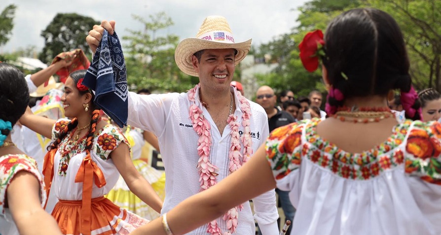 AMH cumple a la Costa con más de 100 MDP en obras y apoyos