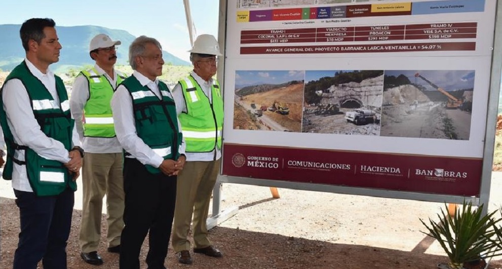 Unen esfuerzos para concluir autopista Oaxaca- Costa en 2022