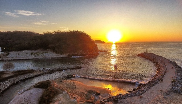 Los hermosos amaneceres en Bahías de Huatulco