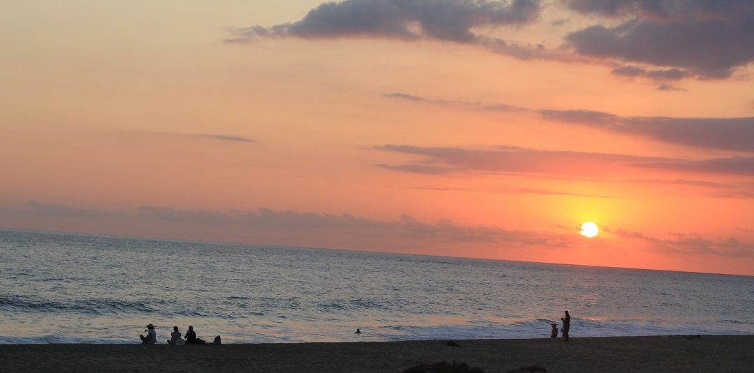 Puestas de sol sublimes sólo en la Playa Bacocho