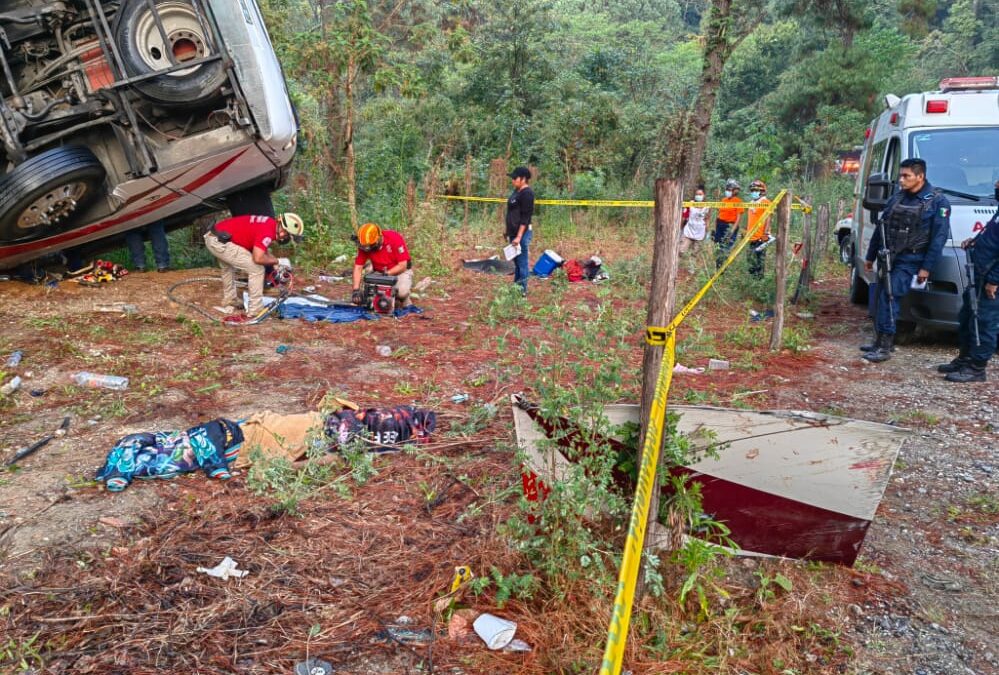 Se registra un fuerte accidente sobre carretera interestatal Rio Grande- Santa Catarina Juquila