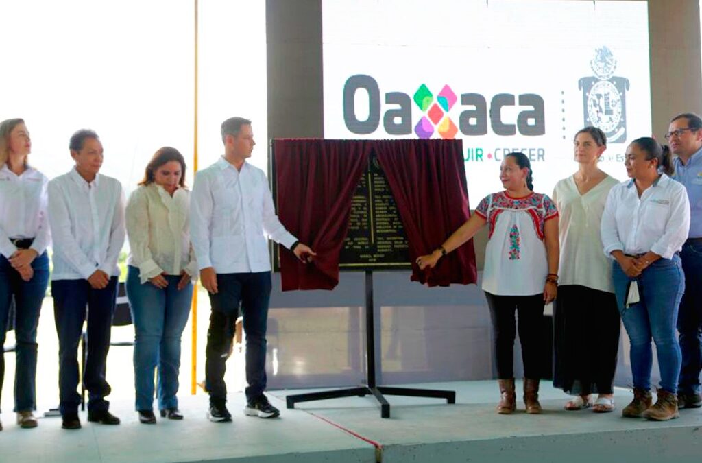Entrega el Gobierno de México a la comunidad del Valle de Tehuacán-Cuicatlán el certificado de la inscripción en la Lista del Patrimonio Mundial