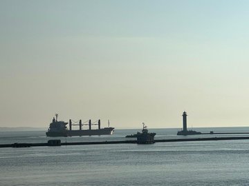 ️Otros tres barcos con grano salen de los puertos ucranianos