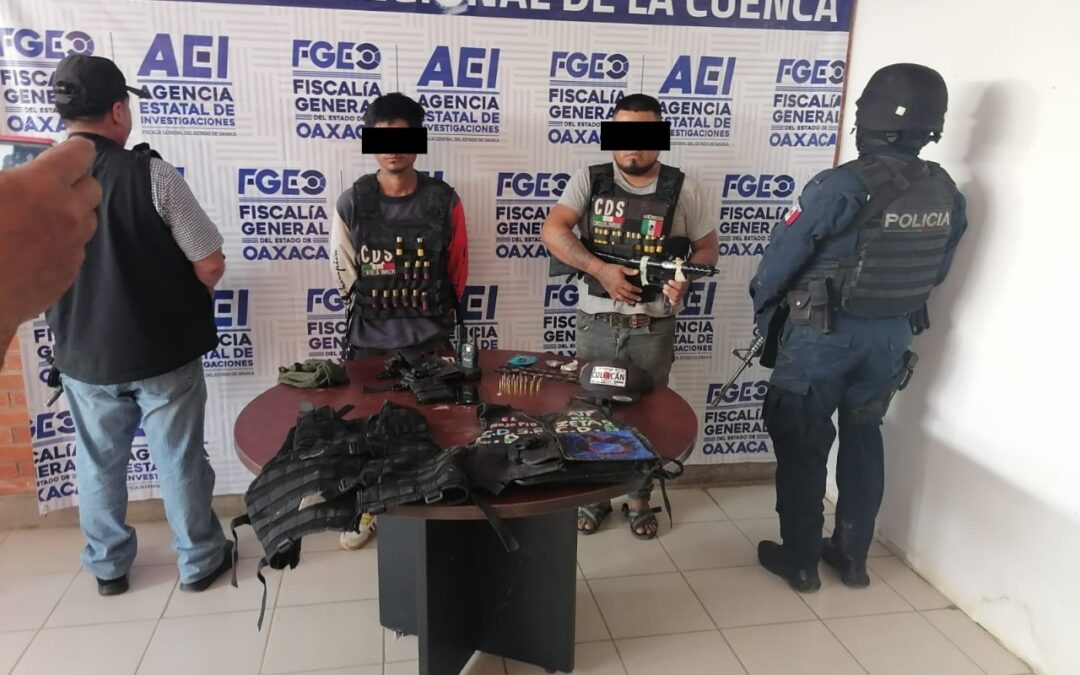 Detiene Seguridad Pública a dos personas con armas y presunta droga en la Cuenca del Papaloapan