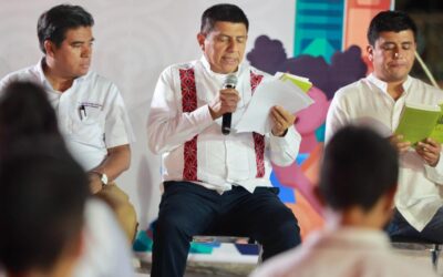 Encabeza Gobernador de Oaxaca programa Fomento a la Lectura  en Santa María Huatulco