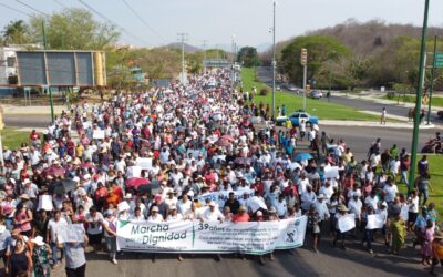 Comuneros de Huatulco, marcha en protesta por incumplimiento de Fonatur