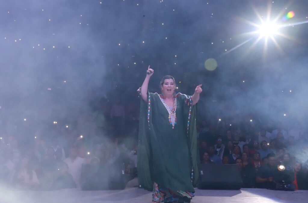 Brinda Margarita La Diosa de la Cumbia una noche espectacular al público de Oaxaca   