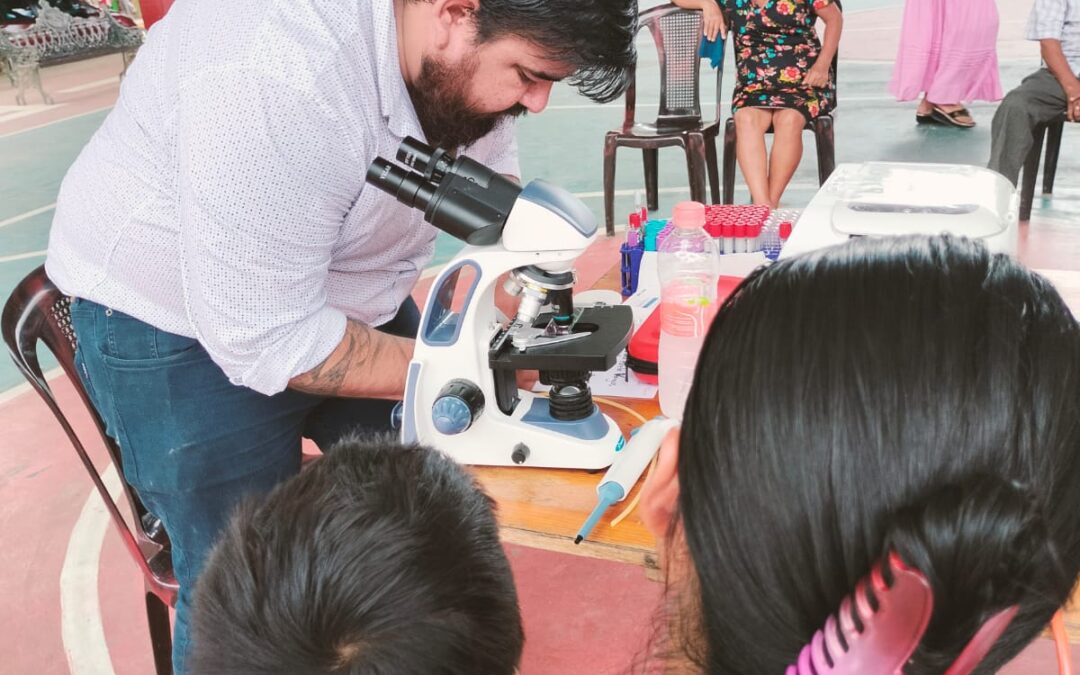 El turismo que arriba a Huatulco se comparte en sus alrededores, Médico en Casa proporciona Jornadas Médicas en distintos lugares.