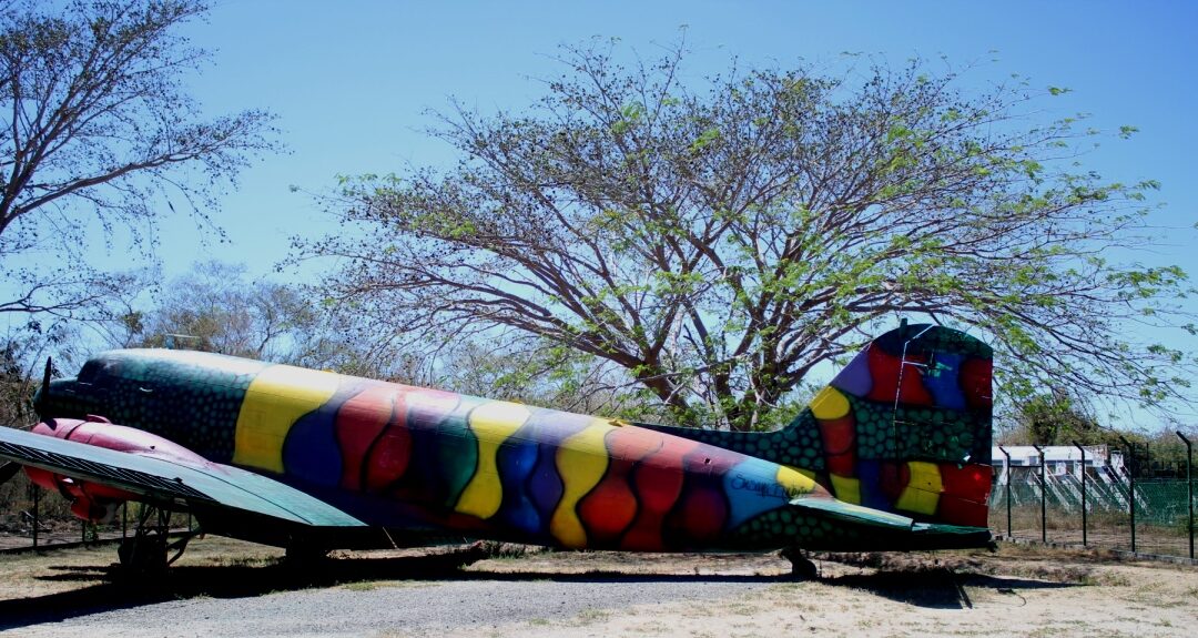 Vanguardista es el Aeropuerto Internacional de Huatulco, la C.P. Margarita Arroyo lo ha llevado a la evolución, para una excelente calidad.