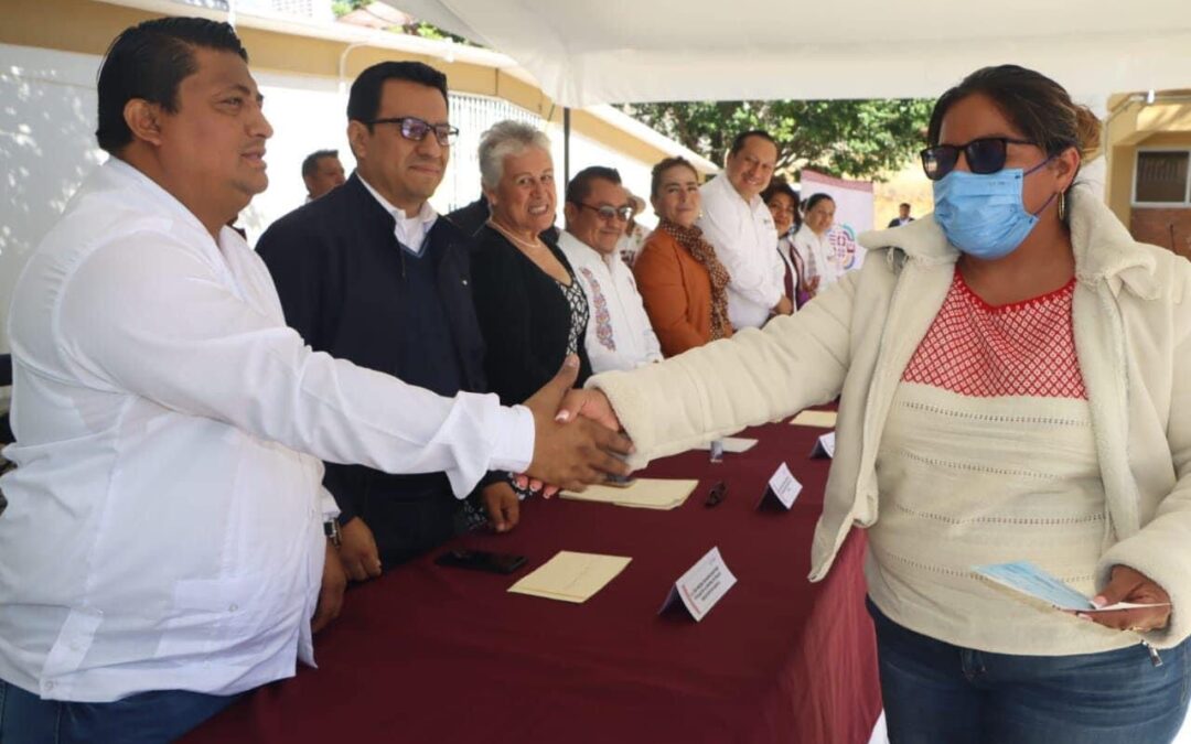 Inicia IEEPO entrega de incentivos del programa Reconocimiento al Desempeño Docente